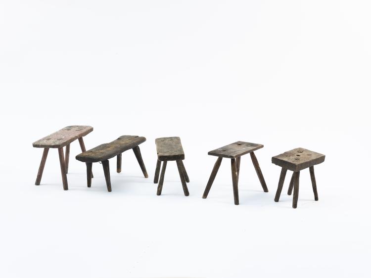 Hauptbild zu Objekt, Set of five stools, c. 1900 / 1920s, Schweden, 151B 300