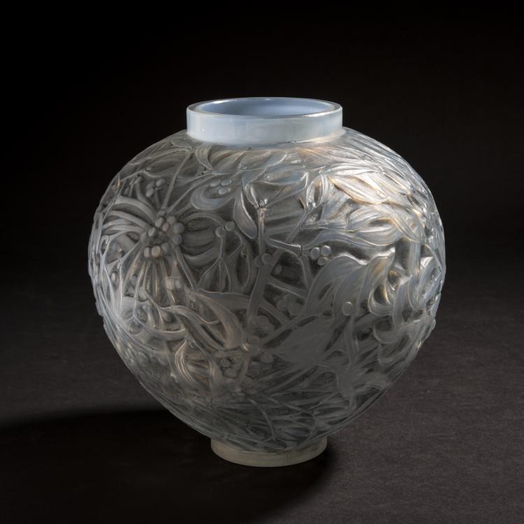 Hauptbild zu Objekt, 'Gui' vase, 1920, Ren&eacute; Lalique, Lalique, Ren&eacute;, Wingen-sur-Moder, 150A 15