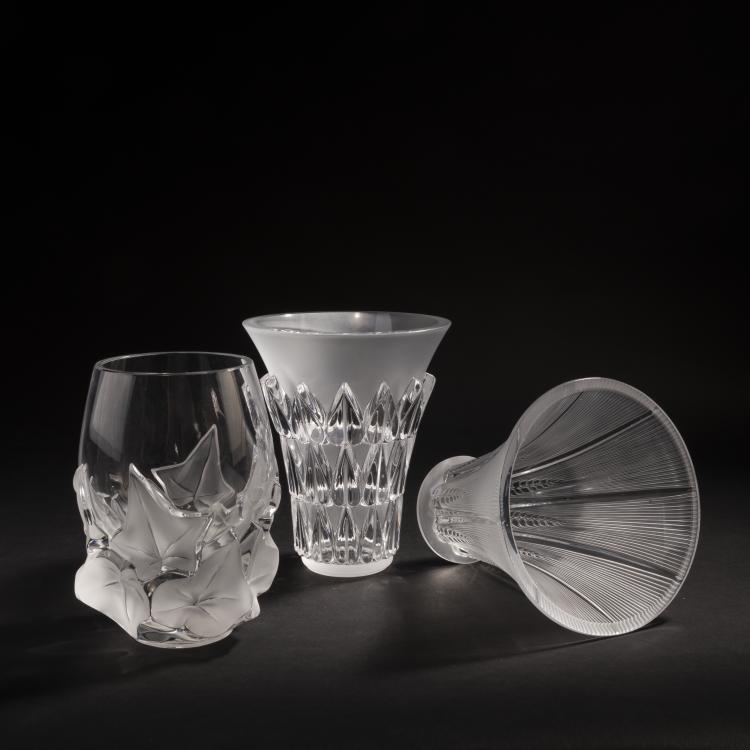Bild 2 zu Objekt, Three vases '&Eacute;pis', 1932, 'Feuilles', 1934 and 'Hedera', 1980, Marc Lalique,Ren&eacute; Lalique, Lalique, Ren&eacute;, Wingen-sur-Moder, 150A 101