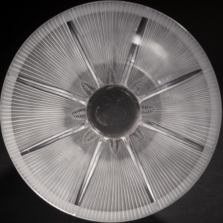 Bild 3 zu Objekt, Three vases '&Eacute;pis', 1932, 'Feuilles', 1934 and 'Hedera', 1980, Marc Lalique,Ren&eacute; Lalique, Lalique, Ren&eacute;, Wingen-sur-Moder, 150A 101