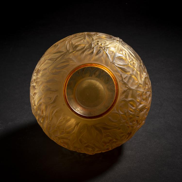 Bild 2 zu Objekt, 'Gui' vase, 1920, Ren&eacute; Lalique, Lalique, Ren&eacute;, Wingen-sur-Moder, 150A 17