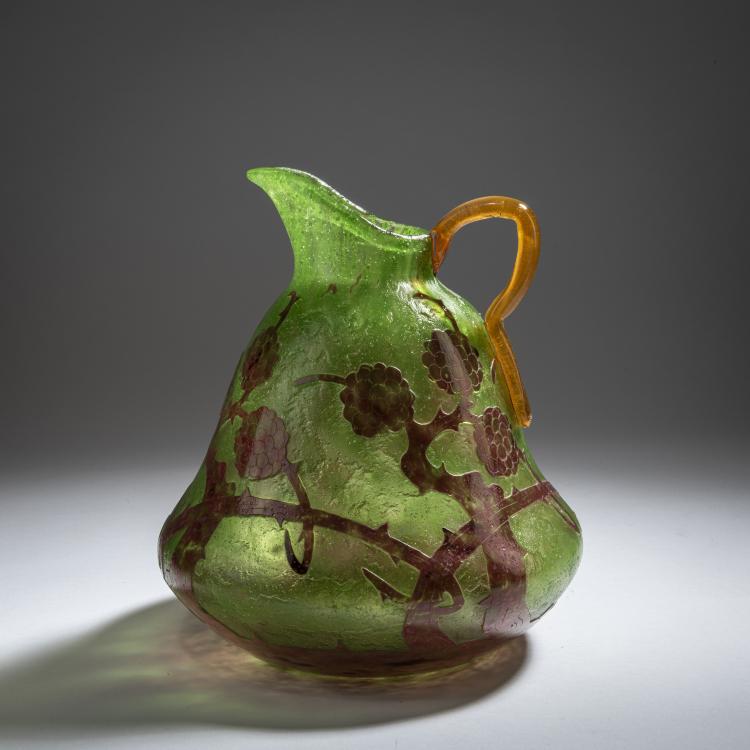 Hauptbild zu Objekt, Pitcher 'M&ucirc;riers verts', 1918-20, Schneider, Epinay-sur-Seine, 150B 229