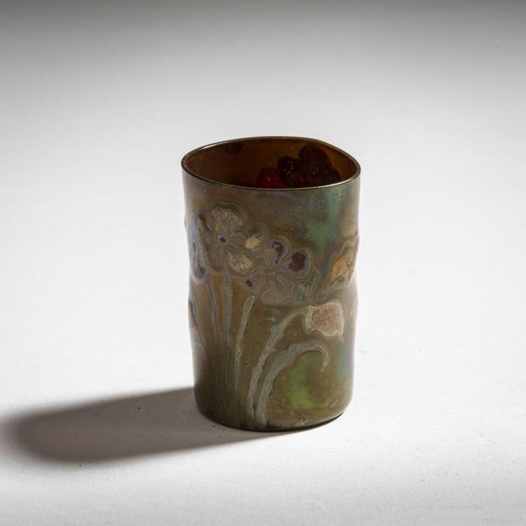 Bild 2 zu Objekt, Small mug, c. 1900, Caranza, Am&eacute;d&eacute;e de; Duc, Jeanne, 150B 108
