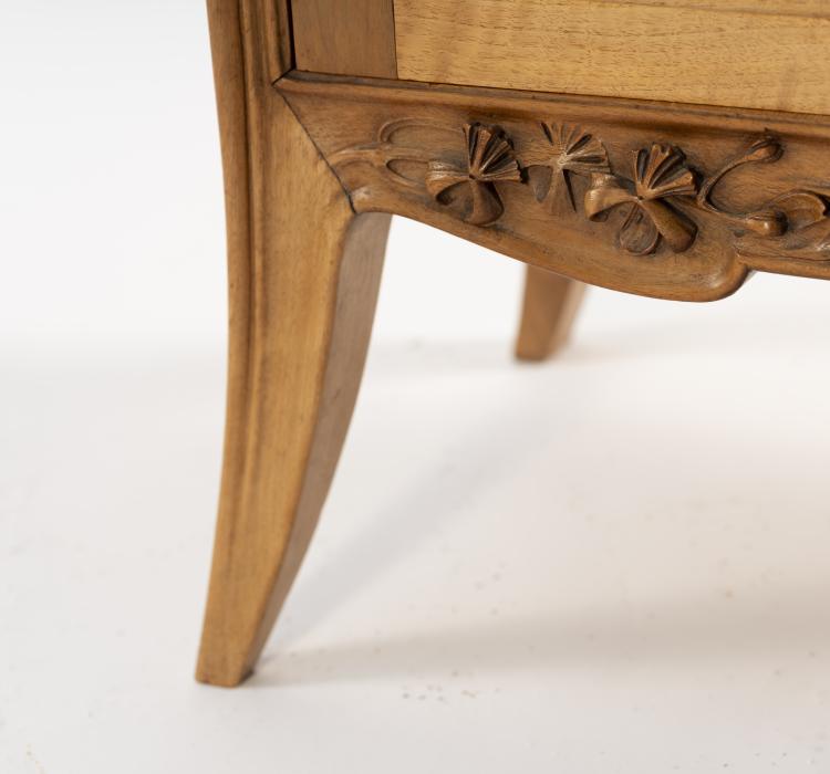 Bild 4 zu Objekt, Display cabinet 'Cl&eacute;matites', c. 1903, Louis Majorelle, Majorelle, Louis, Nancy, 150B 627