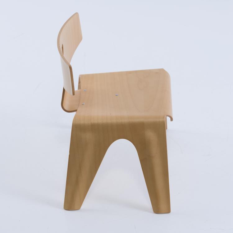 Bild 4 zu Objekt, Children's chair, 1945, Charles Eames,Ray Eames, Vitra, Weil am Rhein, 152B 398