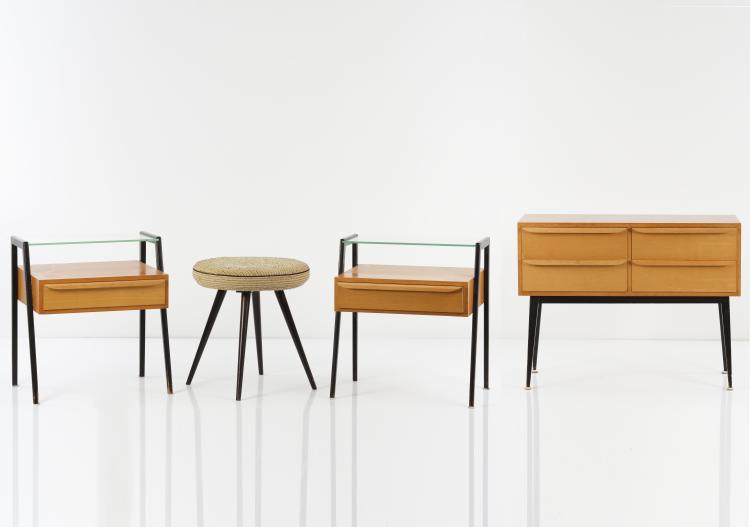 Hauptbild zu Objekt, Two bedside tables, a small chest of drawers, a stool, c. 1962, VEB Deutsche Werkst&auml;tten, Dresden-Hellerau (zugeschrieben), 151A 144