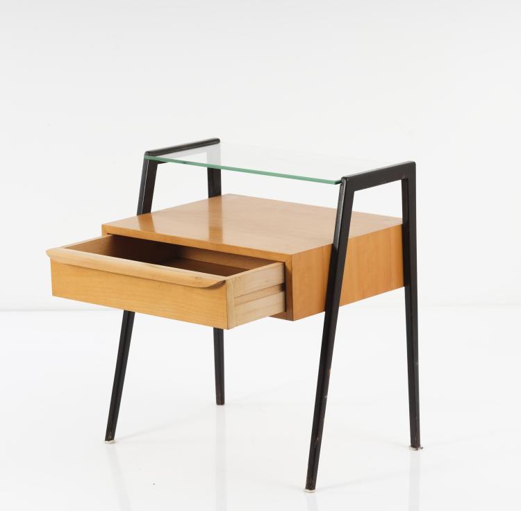 Bild 5 zu Objekt, Two bedside tables, a small chest of drawers, a stool, c. 1962, VEB Deutsche Werkst&auml;tten, Dresden-Hellerau (zugeschrieben), 151A 144