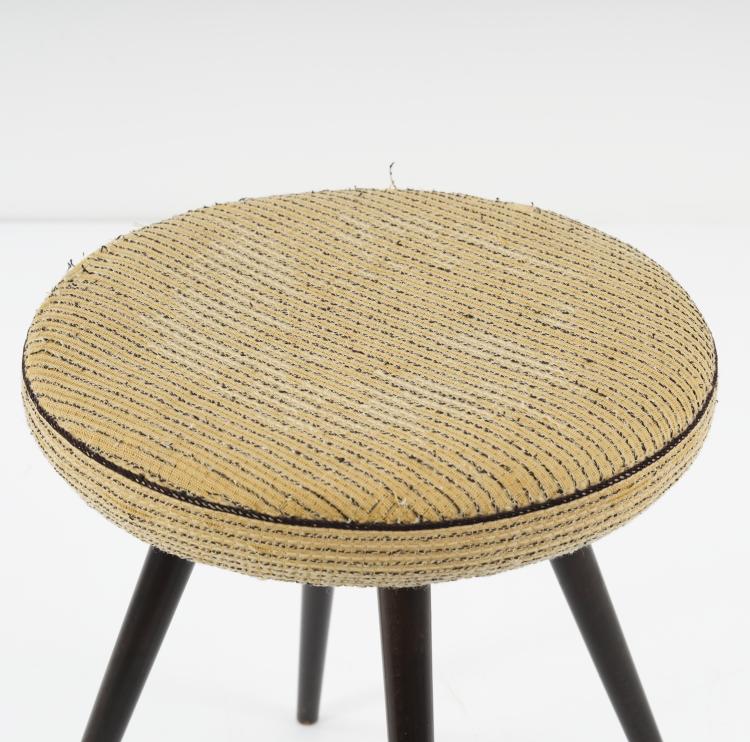 Bild 7 zu Objekt, Two bedside tables, a small chest of drawers, a stool, c. 1962, VEB Deutsche Werkst&auml;tten, Dresden-Hellerau (zugeschrieben), 151A 144