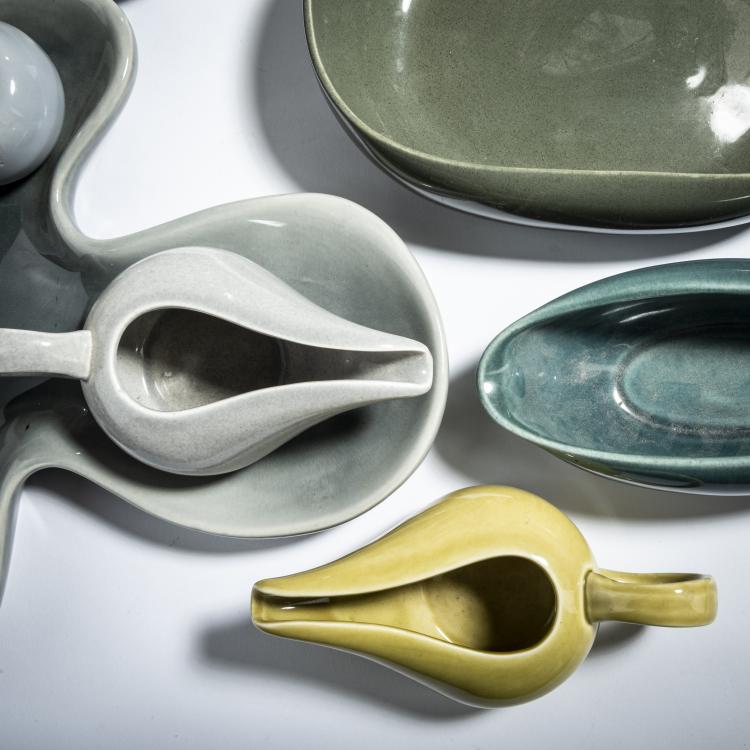 Bild 6 zu Objekt, Set of seven pieces from the 'American Modern' service, 1937, Russel Wright, Steubenville Pottery Co., Steubenville, OH, 151B 465