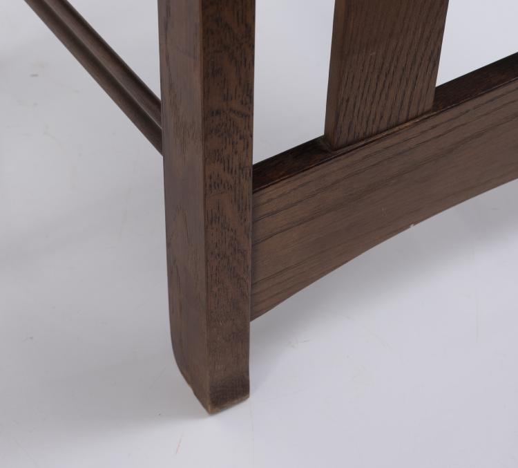 Bild 4 zu Objekt, Set of six 'Argyle' chairs, 1897, Charles Rennie Mackintosh, Cassina, Mailand (zugeschrieben), 151B 247