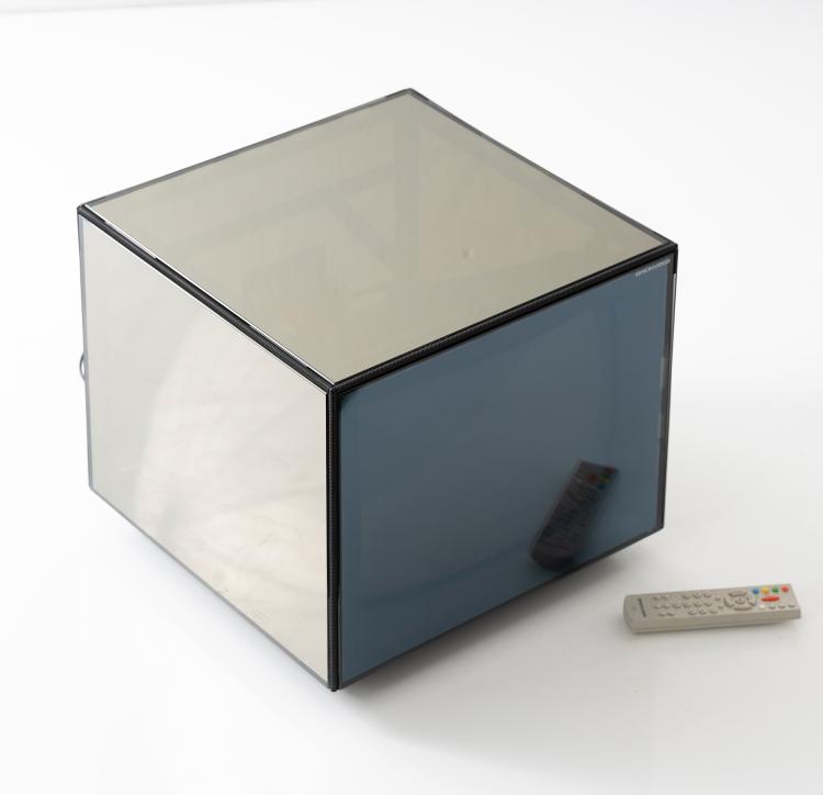 Bild 1 zu Objekt, 'Cube' TV set, 2002, Mario Bellini, Brionvega, Mailand, 152A 328