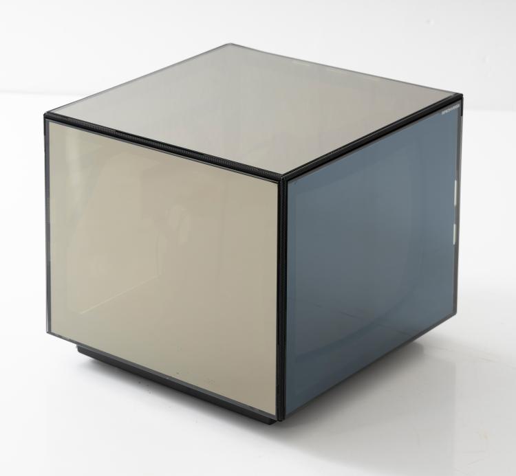 Bild 2 zu Objekt, 'Cube' TV set, 2002, Mario Bellini, Brionvega, Mailand, 152A 328