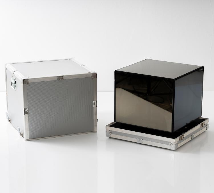 Bild 3 zu Objekt, 'Cube' TV set, 2002, Mario Bellini, Brionvega, Mailand, 152A 328