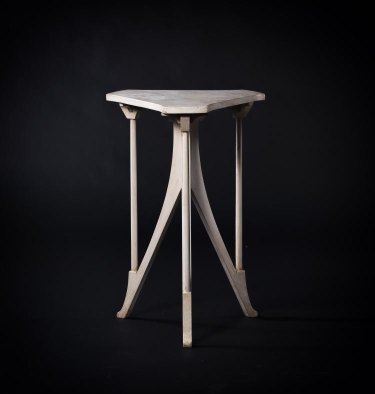 Bild 1 zu Objekt, Side table 'Haus Riemerschmid, Pasing', 1898/99, Richard Riemerschmid, Dresdner Werkst&auml;tten, Dresden-Hellerau, 151A 6