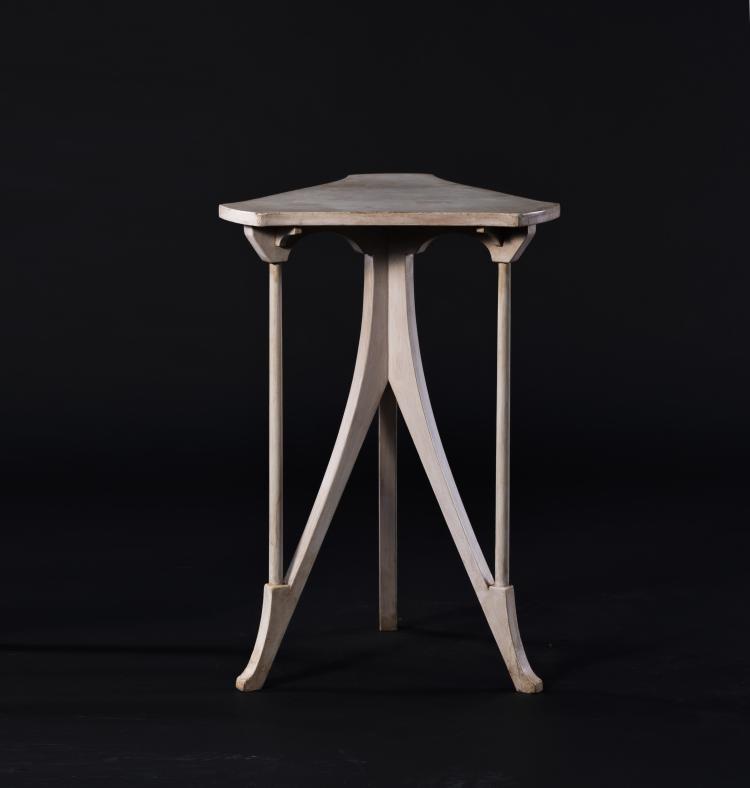 Bild 1 zu Objekt, Side table 'Haus Riemerschmid, Pasing', 1898/99, Richard Riemerschmid, Dresdner Werkst&auml;tten, Dresden-Hellerau, 151A 7