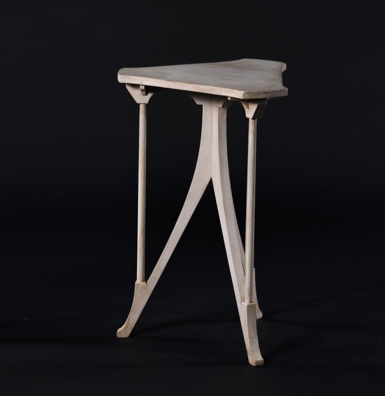 Bild 2 zu Objekt, Side table 'Haus Riemerschmid, Pasing', 1898/99, Richard Riemerschmid, Dresdner Werkst&auml;tten, Dresden-Hellerau, 151A 7