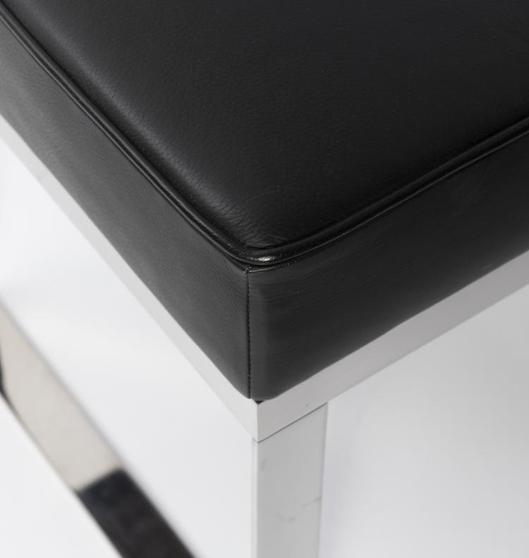 Bild 3 zu Objekt, Set of two 'Banu' stools, 1931, Eckart Muthesius, ClassiCon, M&uuml;nchen, 151B 307