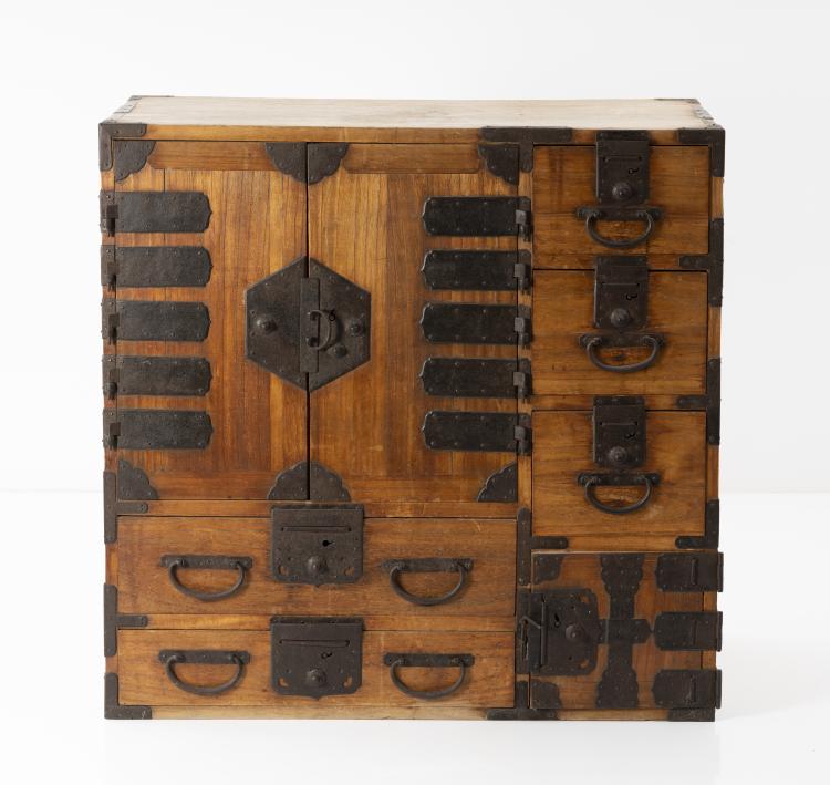 Bild 3 zu Objekt, 'Tansu', chest of drawers, 19th century, Japan, 151A 186