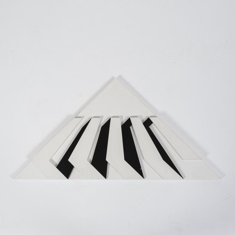 Hauptbild zu Objekt, Triangle '270 - 1979', 1979, Marcello Morandini, Morandini, Marcello, 151A 215