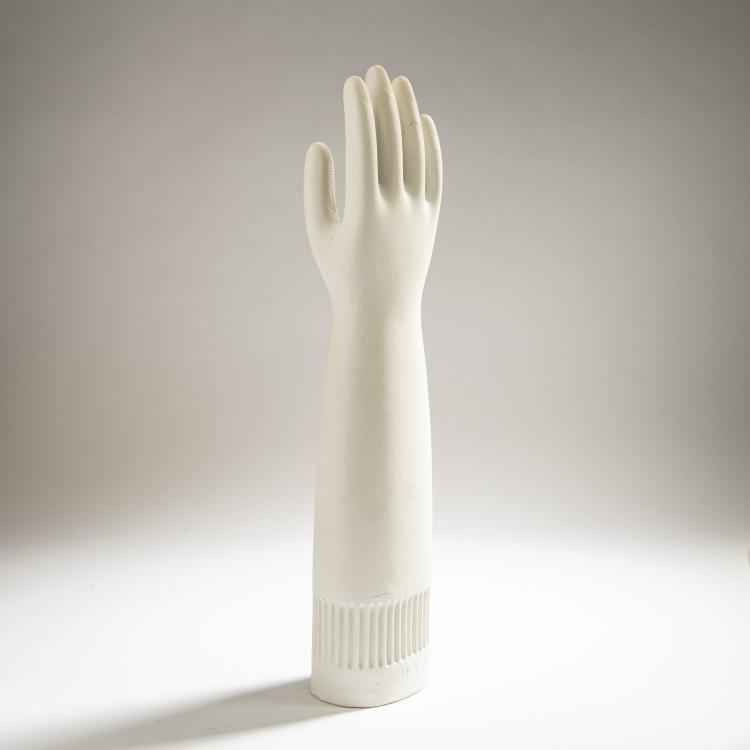 Bild 1 zu Objekt, Glove tensioner, 1950s, Hoechst Ceram Tech, Marktredwitz, 151A 207