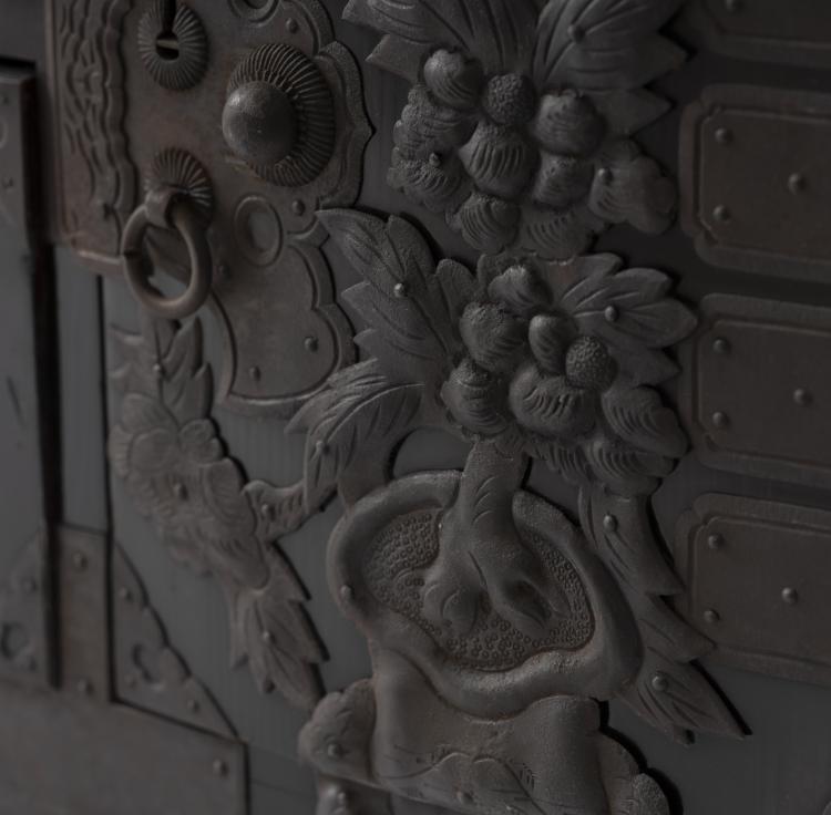 Bild 5 zu Objekt, 'Tansu', chest of drawers, 19th century, Japan, 151A 185
