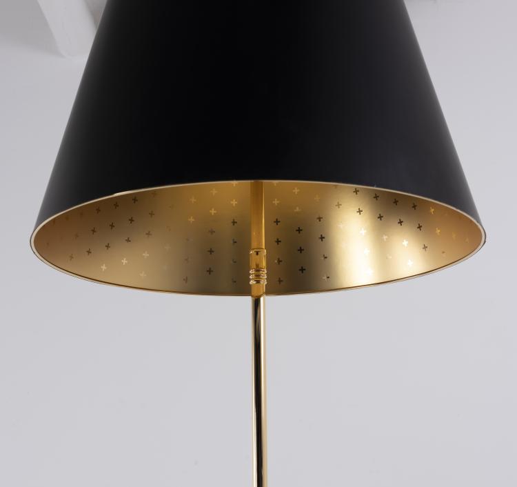 Bild 3 zu Objekt, Stehleuchte 'Lounge Gun', 2005, Philippe Starck, Flos, Brescia, 151A 175