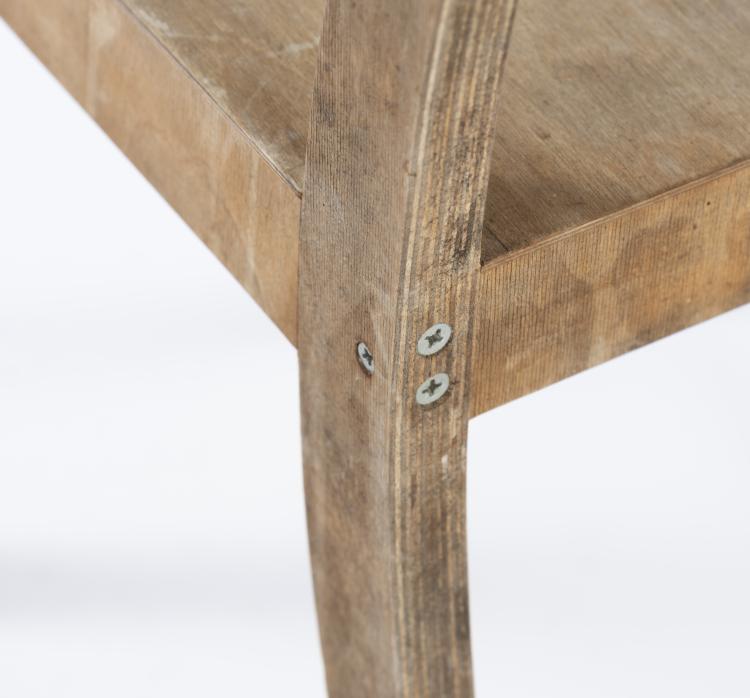 Bild 3 zu Objekt, Zwei St&uuml;hle 'Ply-Chair', 1988, Jasper Morrison, Vitra, Weil am Rhein, 151B 568