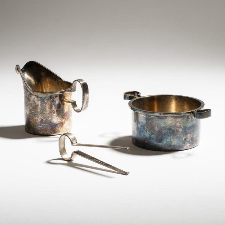 Hauptbild zu Objekt, Set of Sugar bowl, creamer, sugar tongs, c. 1975, Bertel Gardberg, Kultateollisuus Ky, Turku; Kultakeskus Oy, H&auml;meenlinna, 151B 480