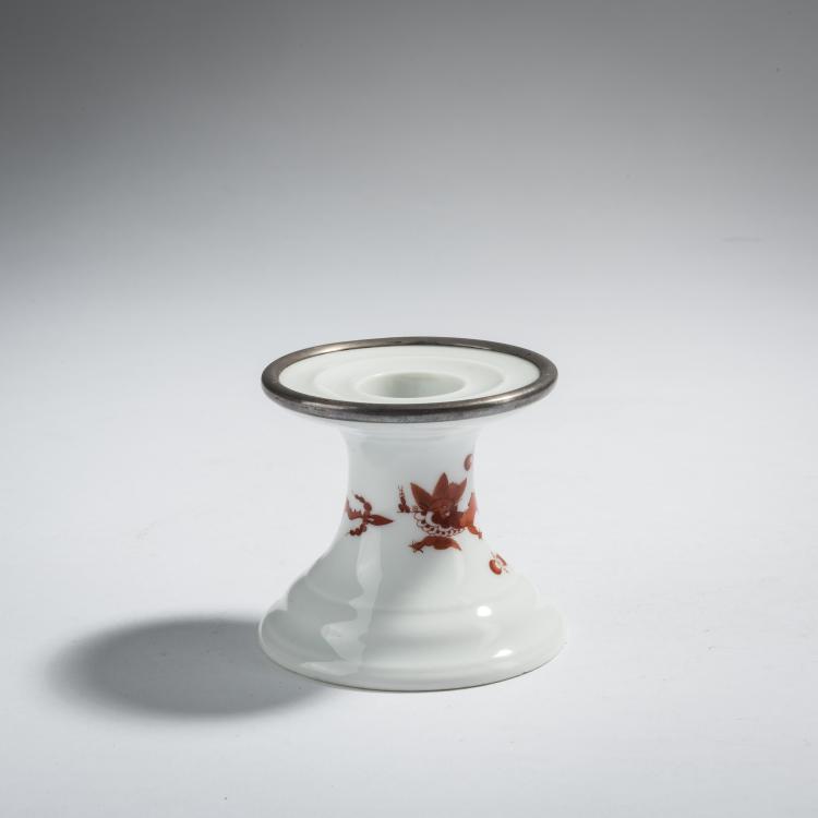 Bild 1 zu Objekt, 'Coral Court Dragon' candlestick, 1924-33, Meissen, StPM, 153C 558