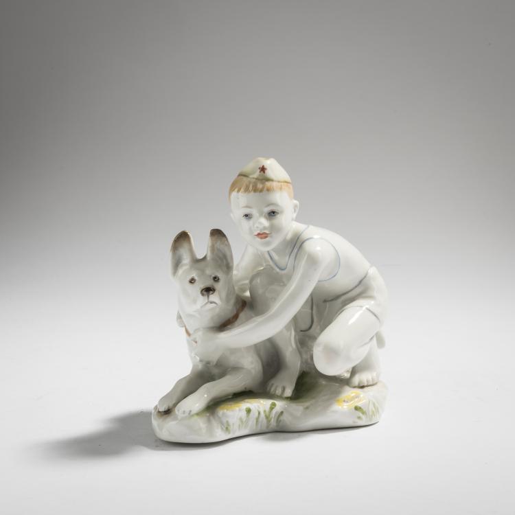 Bild 1 zu Objekt, Soviet boy with dog, c. 1952, Lomonossow-Porzellanmanufaktur, St. Petersburg, 153C 616