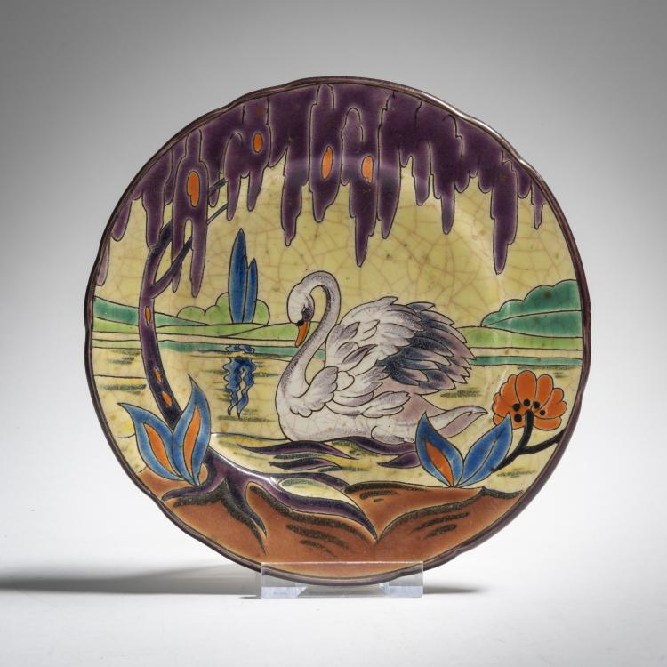 Hauptbild zu Objekt, Decorative plate 'Swan', c. 1925, Longwy, Soci&eacute;t&eacute; des Faienceries de, 153C 505