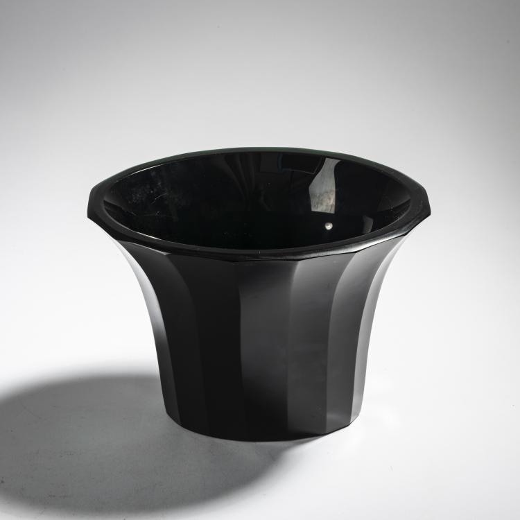 Bild 2 zu Objekt, Vase, c. 1915, Josef Hoffmann, Meyr's Neffe, Adolf; Wiener Werkst&auml;tte, 153B 380