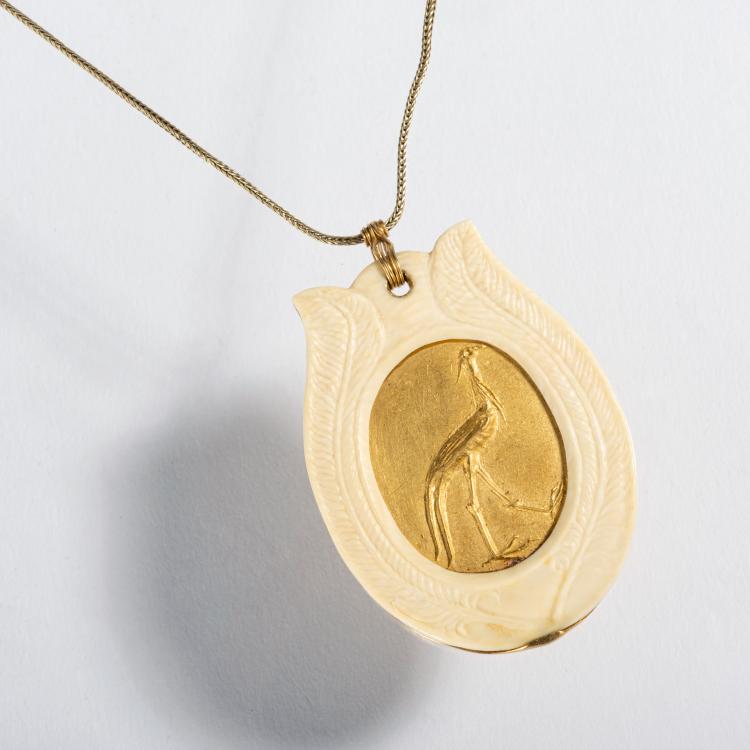 Bild 1 zu Objekt, Kette mit doppelseitigem Anh&auml;nger, vor 1970, Hildegard Domizlaff, 154B 212