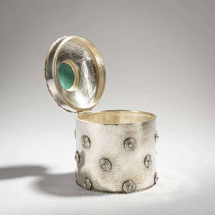 Bild 1 zu Objekt, Tea caddy, c. 1920, Simmel, Solingen, 153C 739