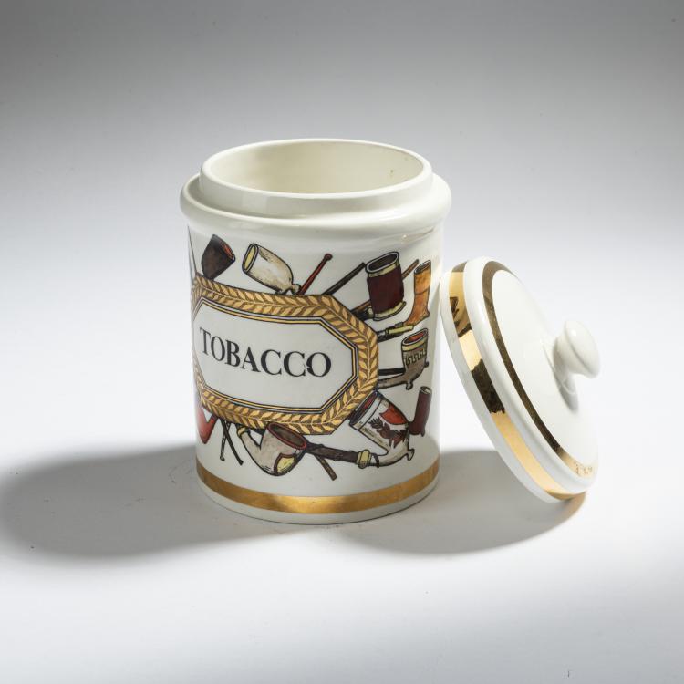 Bild 2 zu Objekt, Deckeldose 'Tobacco', 1960er Jahre, Piero Fornasetti, Fornasetti, Mailand, 152A 220