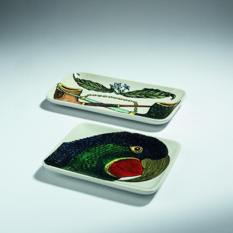 Hauptbild zu Objekt, Set of two 'Due pipe' and 'Pappagallo' ashtrays, 1950s, Piero Fornasetti, Fornasetti, Mailand; Bucciarelli, Mailand, 152A 208