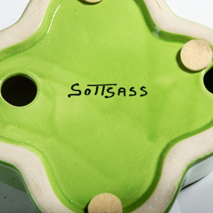 Bild 3 zu Objekt, Aschenbecher 'YP1' aus der Serie 'Terracotta Yantra', 1969, Ettore Sottsass, Design Centre, Mailand, 152A 136