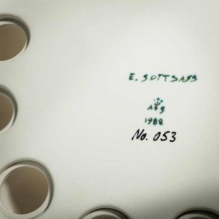 Bild 2 zu Objekt, Fruchtschale 'Sugar' aus der Serie 'Indian Memories', 1972, Ettore Sottsass, Alessio Sarri, Sesto Fiorentino, 152A 144