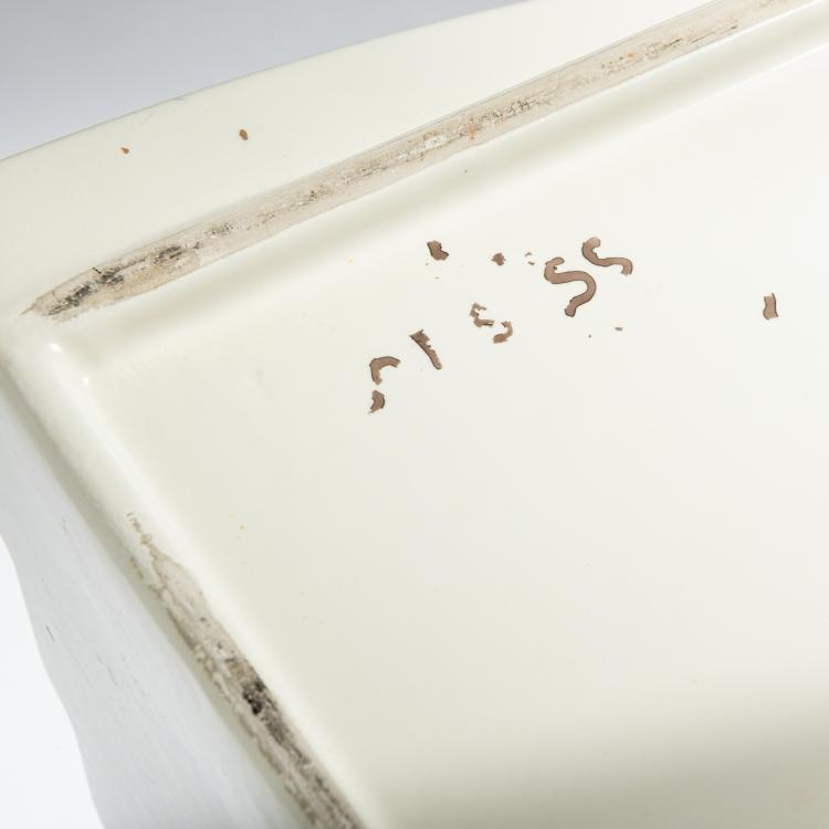 Bild 4 zu Objekt, Vase 'Y31' aus der Serie 'Terracotta Yantra', 1969, Ettore Sottsass, Italien, 152A 141