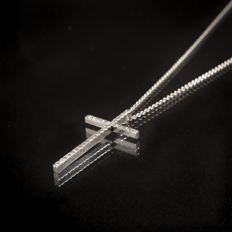 Hauptbild zu Objekt, Chain with a cross pendant, 1990s, Tiffany & Co., 154C 359