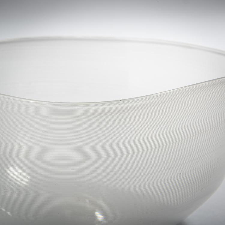 Bild 2 zu Objekt, 'Mezza filigrana' bowl, c. 1936, Carlo Scarpa, Venini & C., Murano, 152C 626