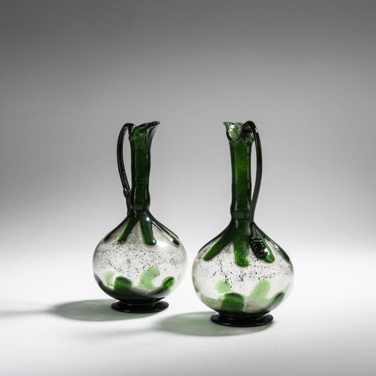 Bild 2 zu Objekt, Two 'Stile antico' carafes, c. 1910, Toso, Fratelli, Murano, 152C 805