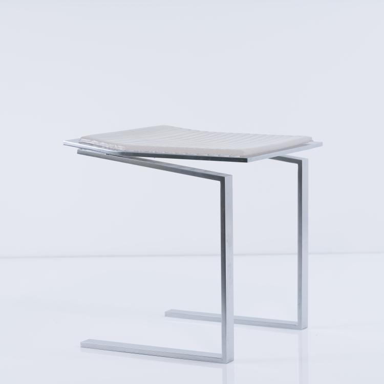 Bild 1 zu Objekt, 'Naiad' stool, 2002, Helmut Jahn,Yorgo Lykouria, ClassiCon, M&uuml;nchen, 152B 600