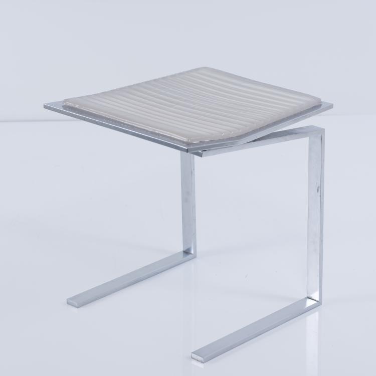 Bild 2 zu Objekt, 'Naiad' stool, 2002, Helmut Jahn,Yorgo Lykouria, ClassiCon, M&uuml;nchen, 152B 600