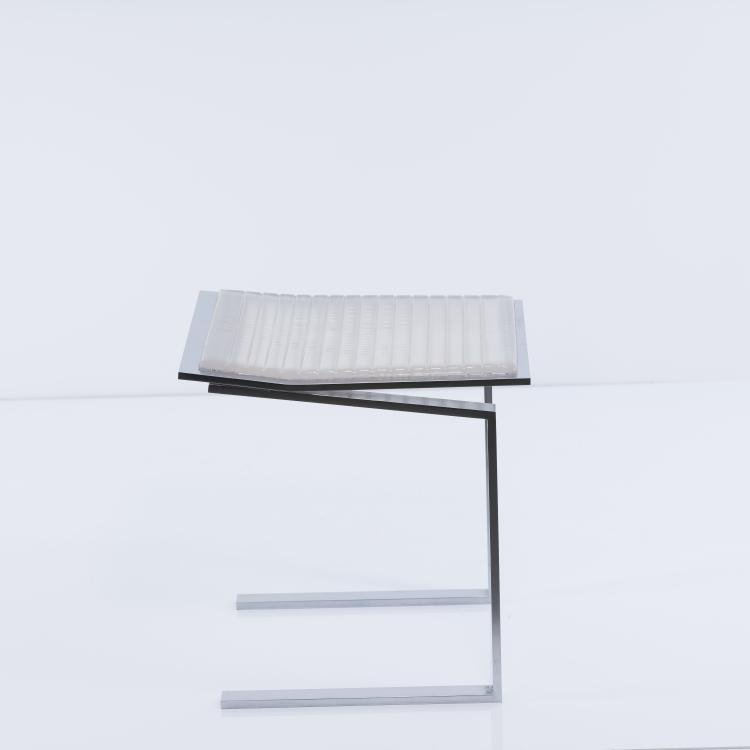 Bild 6 zu Objekt, 'Naiad' stool, 2002, Helmut Jahn,Yorgo Lykouria, ClassiCon, M&uuml;nchen, 152B 600