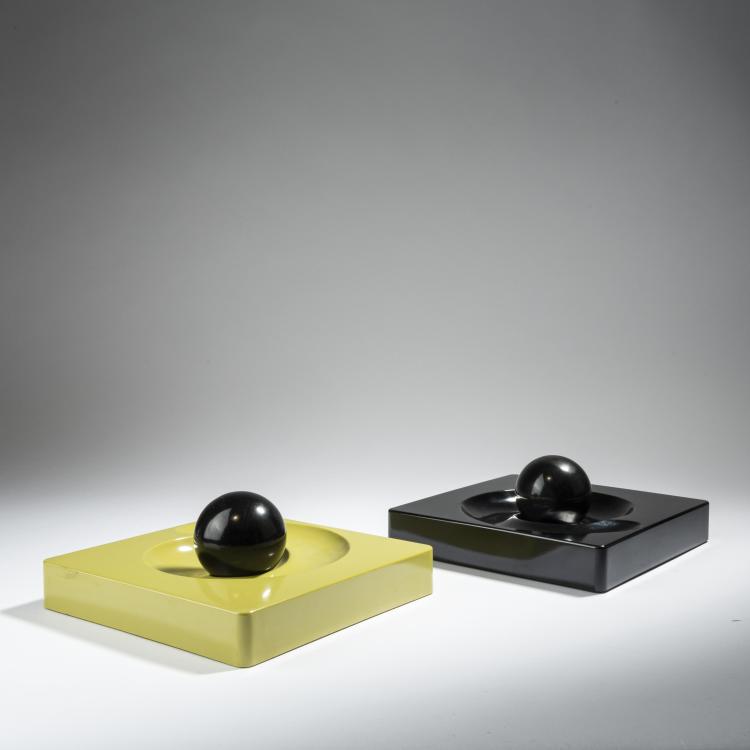 Hauptbild zu Objekt, Zwei Aschenbecher 'Spiros', 1969, Eleonore Peduzzi Riva, Artemide, Mailand, 152A 123