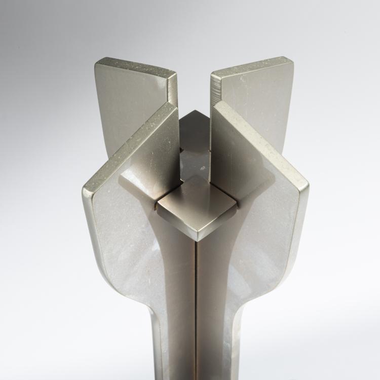 Bild 2 zu Objekt, Two candlesticks, c. 1961, Marcel Breuer, Gavina, Mailand, 152B 488