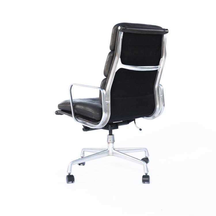 Bild 1 zu Objekt, Arbeitsstuhl 'Soft Pad High-Back', 1969, Charles Eames,Ray Eames, ICF Cadsana, Mailand, 152B 556