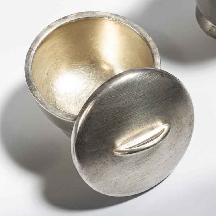 Bild 2 zu Objekt, Acht Teile Hotelsilber 'Regina Carlton Hotel Roma', 1936, Gio Ponti, Calderoni, Fratelli, Mailand, 152A 120