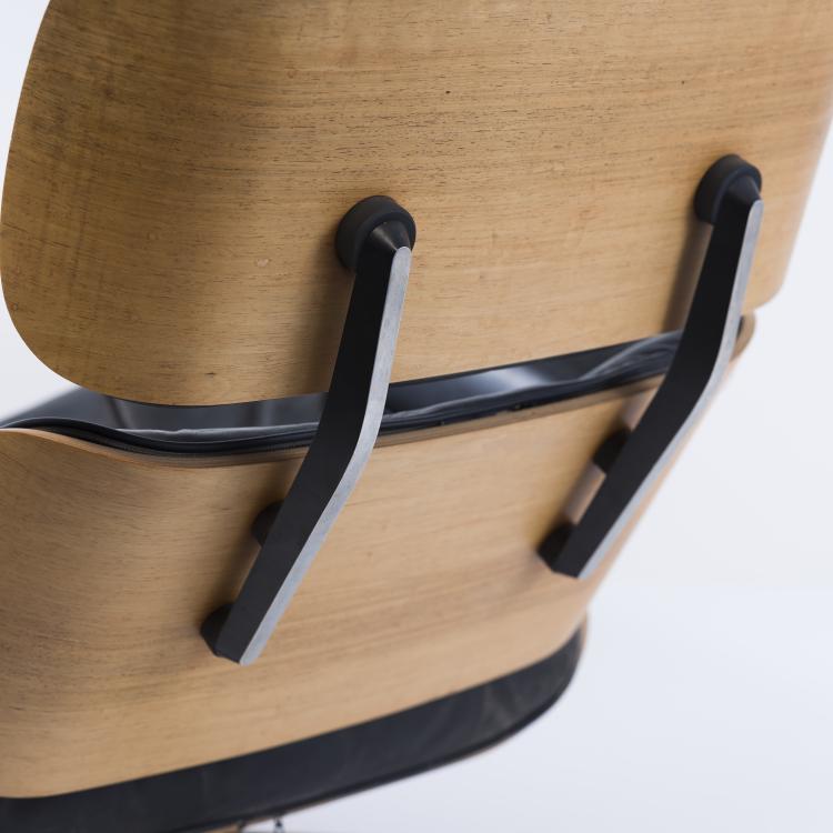 Bild 2 zu Objekt, Lounge chair '670' with Ottoman '671', 1956, Charles Eames,Ray Eames, Vitra, Weil am Rhein, 152B 457